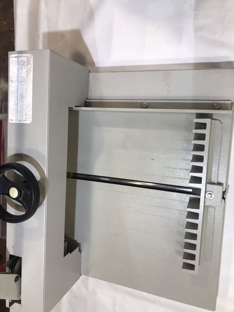 Продам Різак Ideal ст 4700 для формата А3