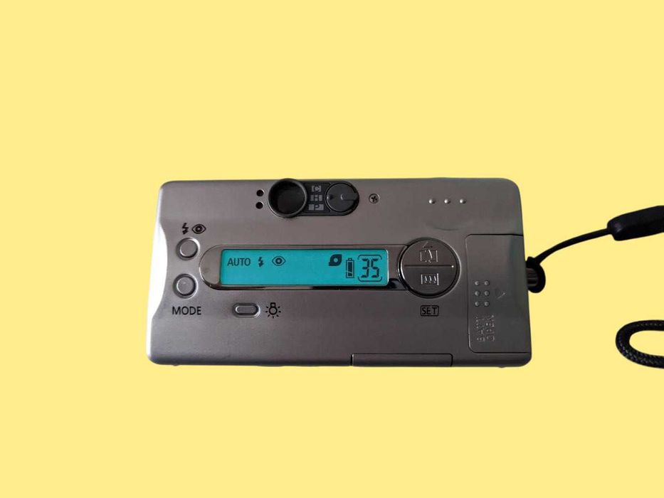 Плёночная классика Canon Ixus III (Elph Z3)