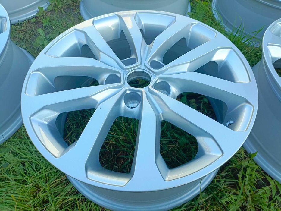 Nowe felgi aluminiowe Renault Dacia Nissan 5x114,3 7jx17 et40