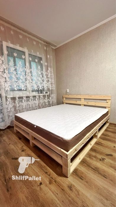 Ліжко з піддонів , паллет , ліжко з дерева