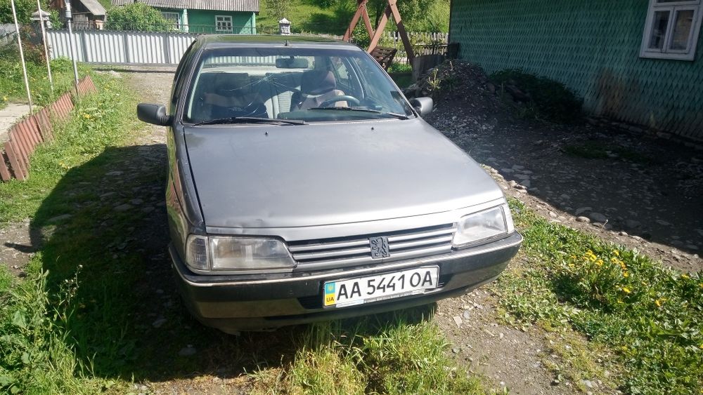 Продам Пежо 405 автомат 1.9газ.бензин