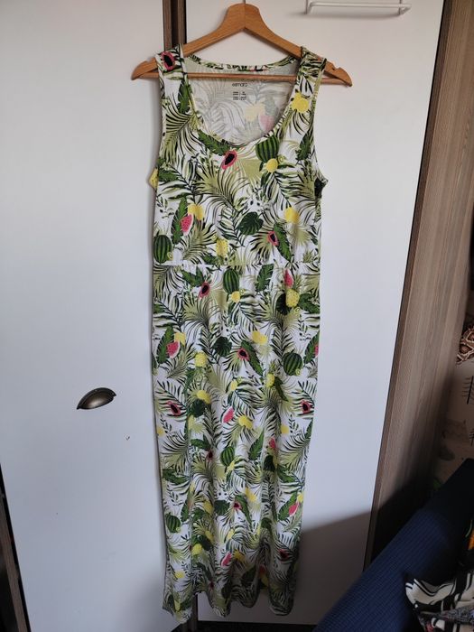 Sukienka rozmiar L Esmara