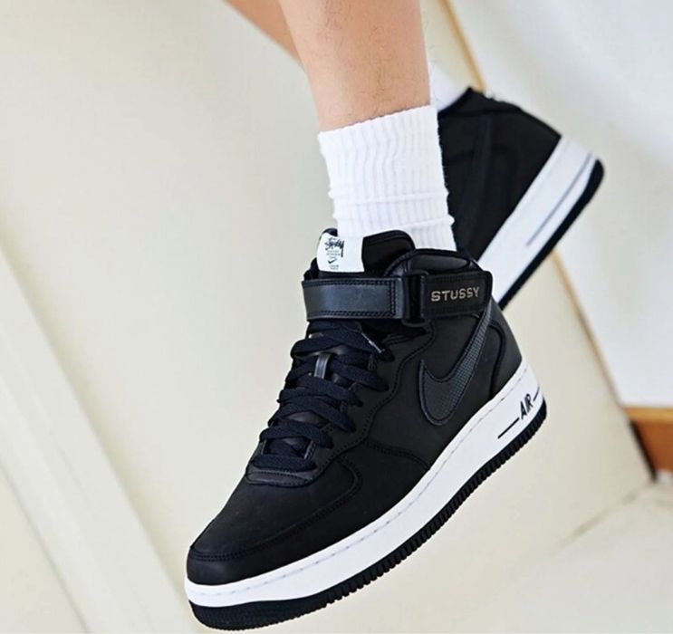 Жіночі кросівки хайтопи Nike Air Force , оригінал. 37.5, 39, 40.5