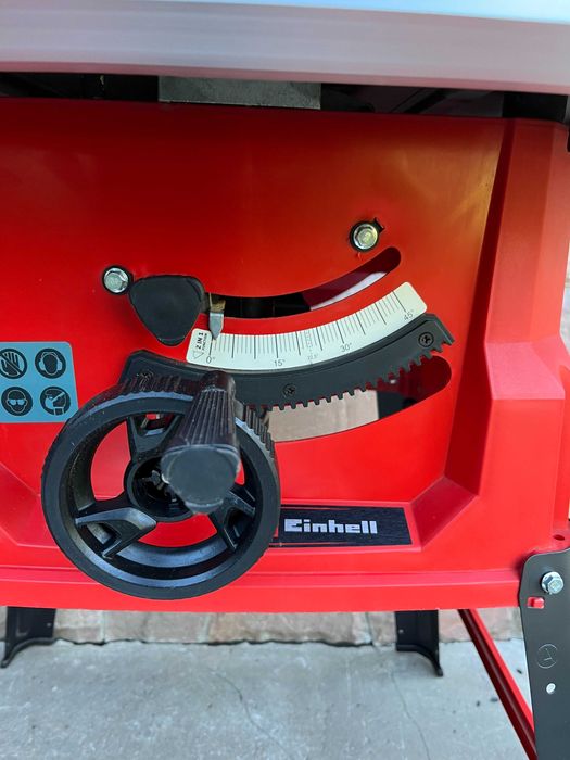 Настільна циркулярна пила Einhell TC-TS 2025 U