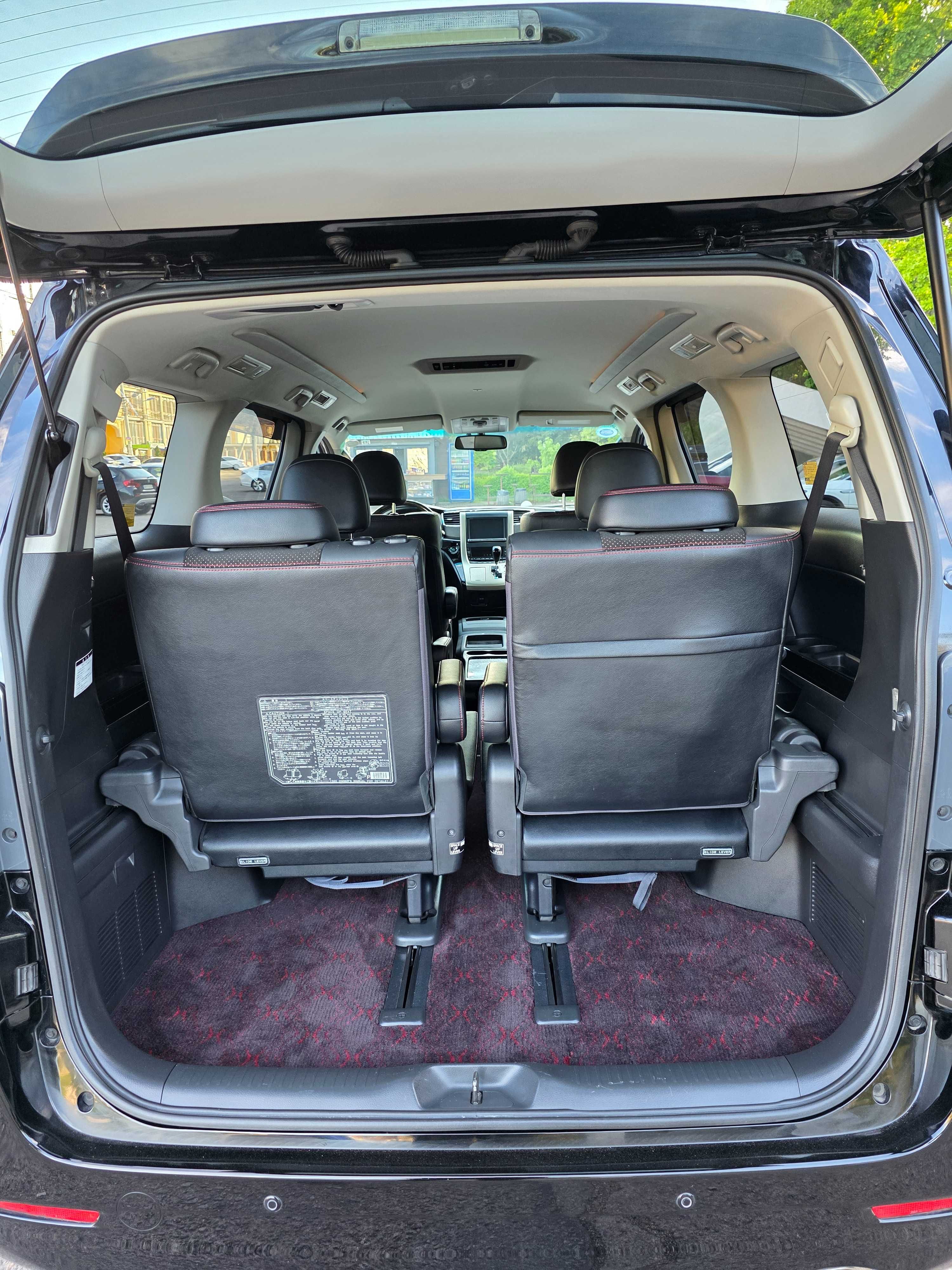 Toyota vellfire Golden Eyes II 2013 2.4 CVT