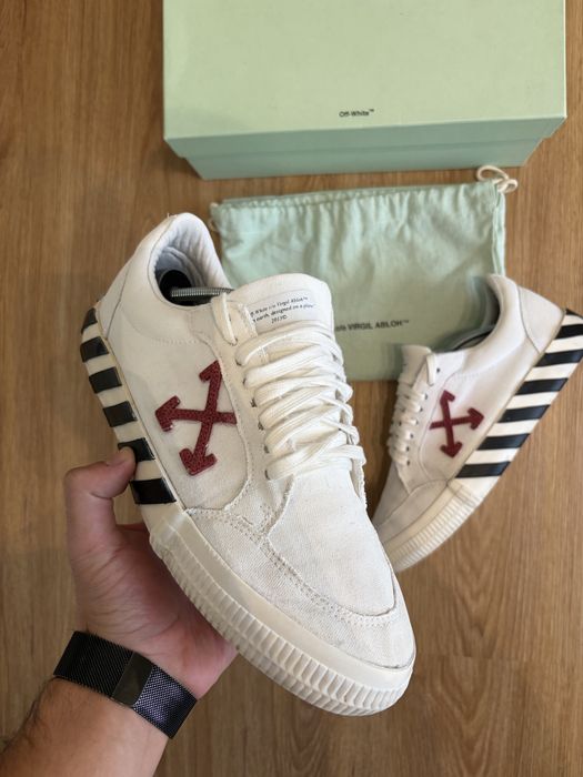 Off-White Vulcanized Low