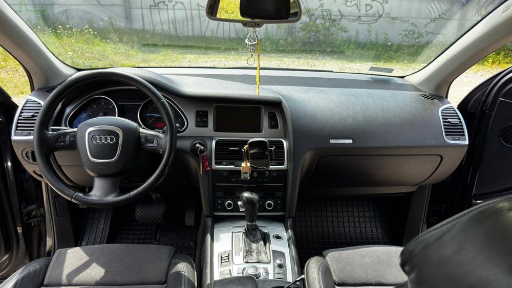 Audi Q7 3.0-240 7 osob ,panorama 2008 r.