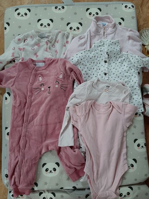 Paczka ubrań dla dziewczynki w rozmiarze 74