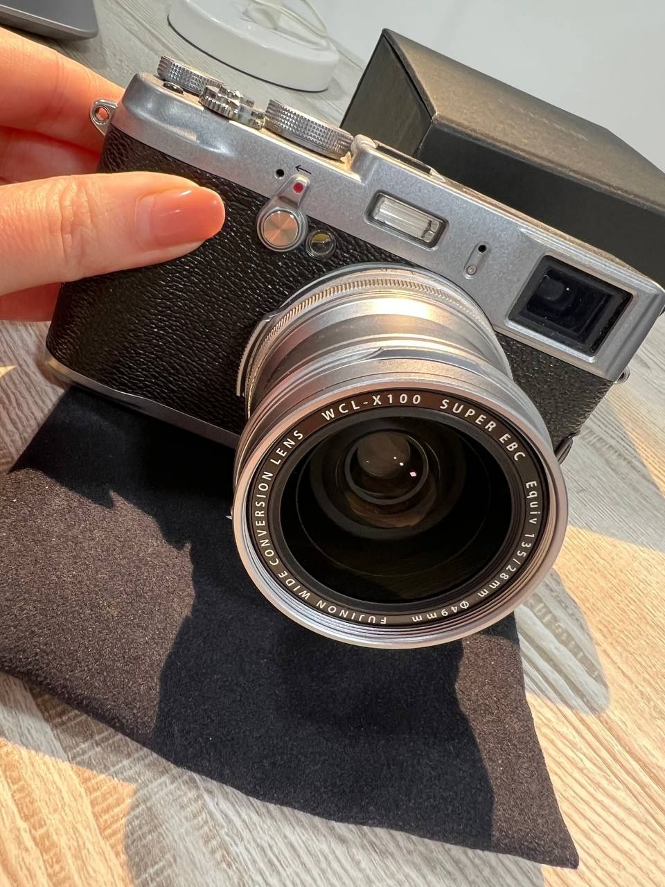 Конвертор Fujifilm WCL-X100 Wide Conversion Lens silver