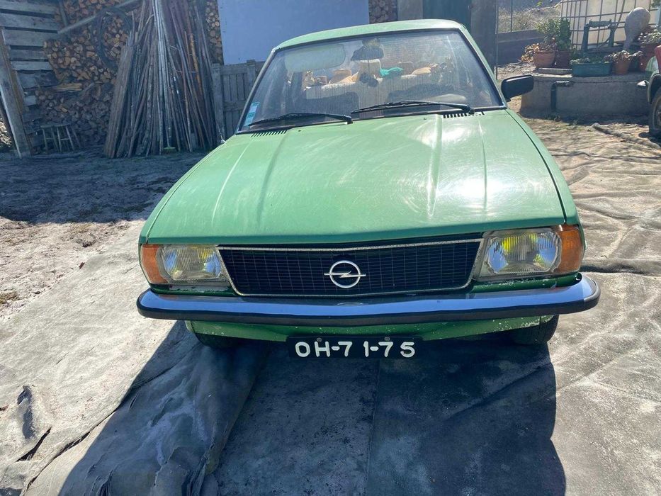 A venda 2 Opel ascona 1987
