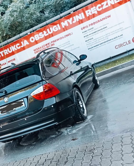 BMW E91 318d 122km 2007