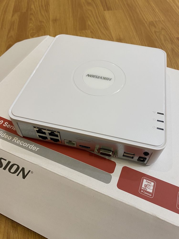 4-х кан IP видеорегистратор с аналитикой Hikvision DS-7104NI-Q1/4P(D)