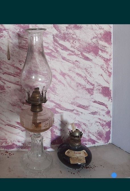Candeeiro petróleo com chaminé e electrificado garrafa vidro