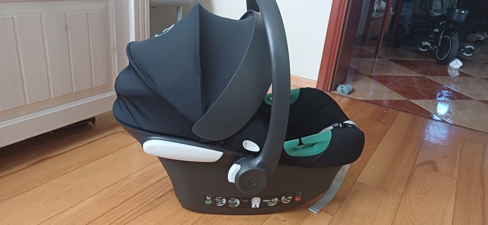Fotelik Cybex Aton B2 i- size z bazą