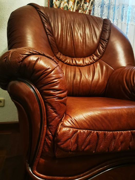 Como novos! Conjunto sofás em Couro