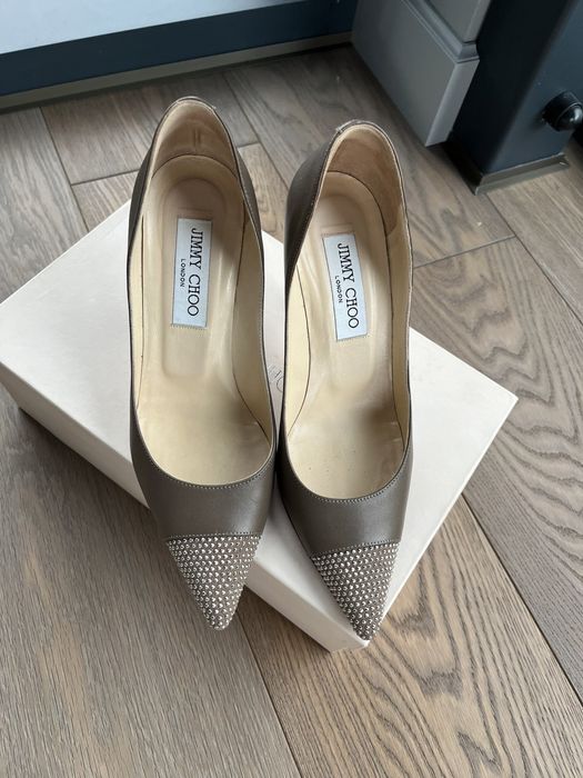 Jimmy Choo klasyczne szpilki szpic ze zdobionym szpicem oliwkowe