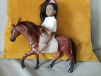 Lalka Lori z koniem brązowym