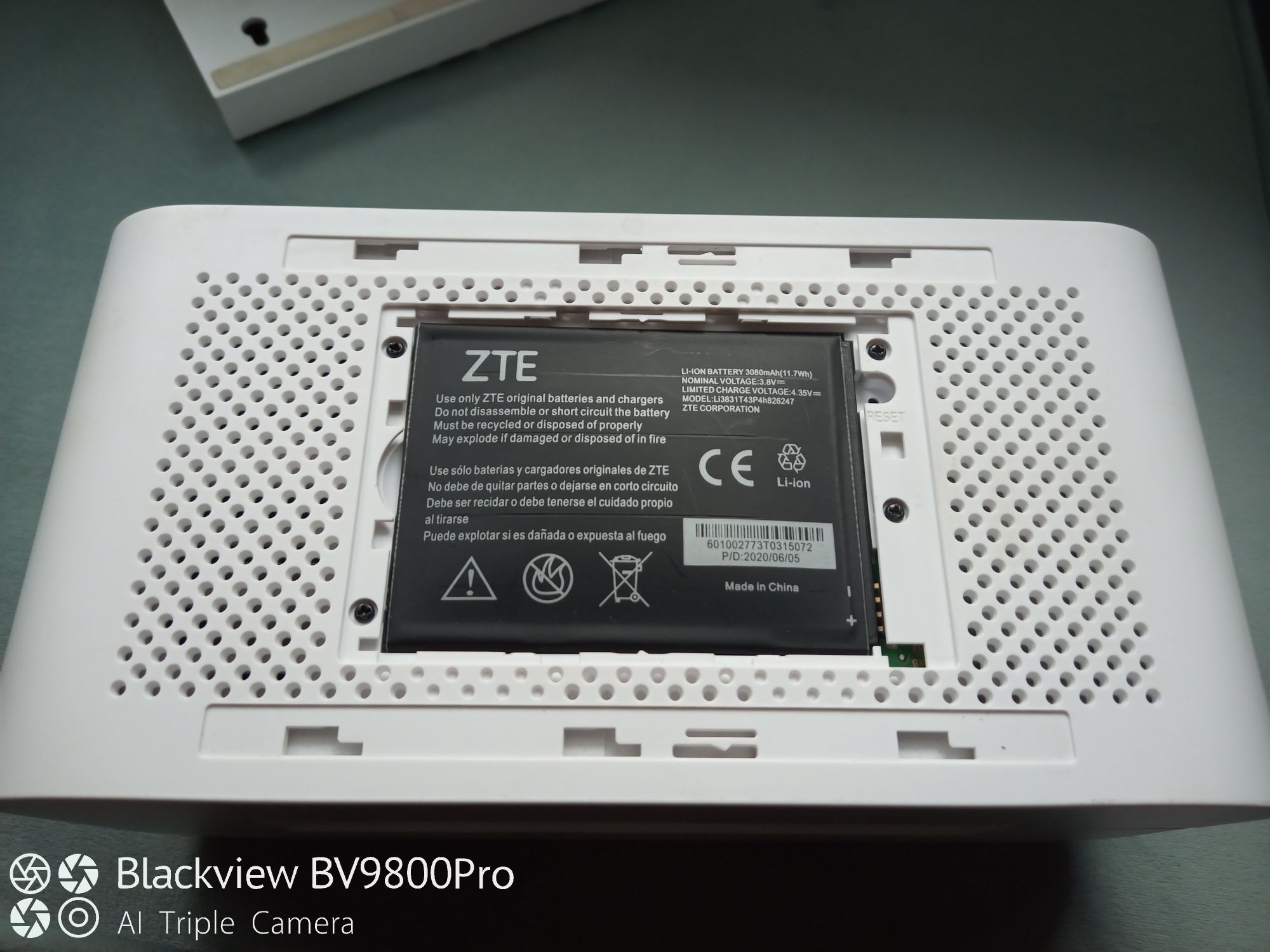 Router 4G ZTE MF287 z baterią