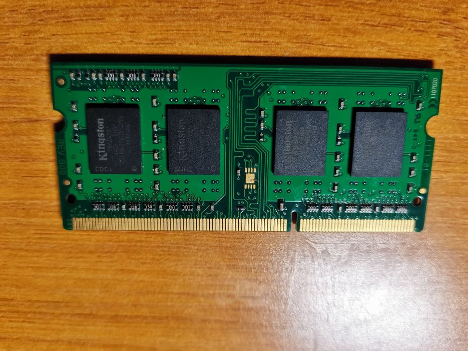 Оперативна пам'ять Kingston KVR1333D3S9/2G' 2GB DDR3-RAM 204-pin