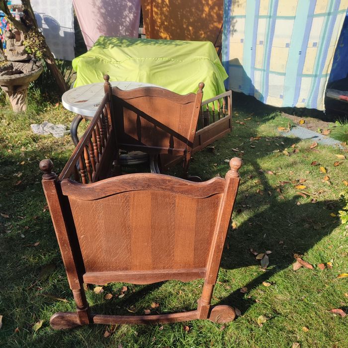 Łóżeczko dziecięce dębowe