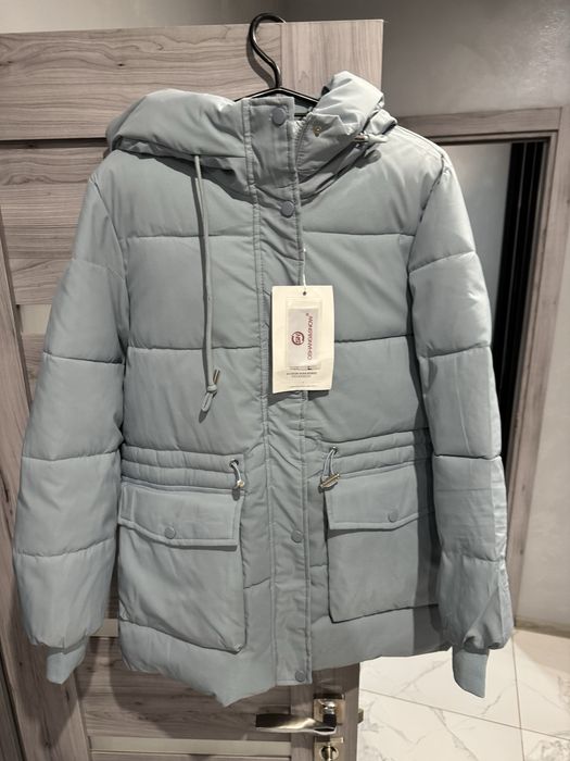 Жіноча куртка нова