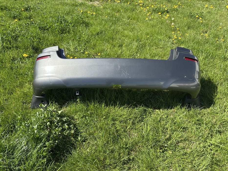 Zderzak tylny Toyota Corolla Vetso 1C3