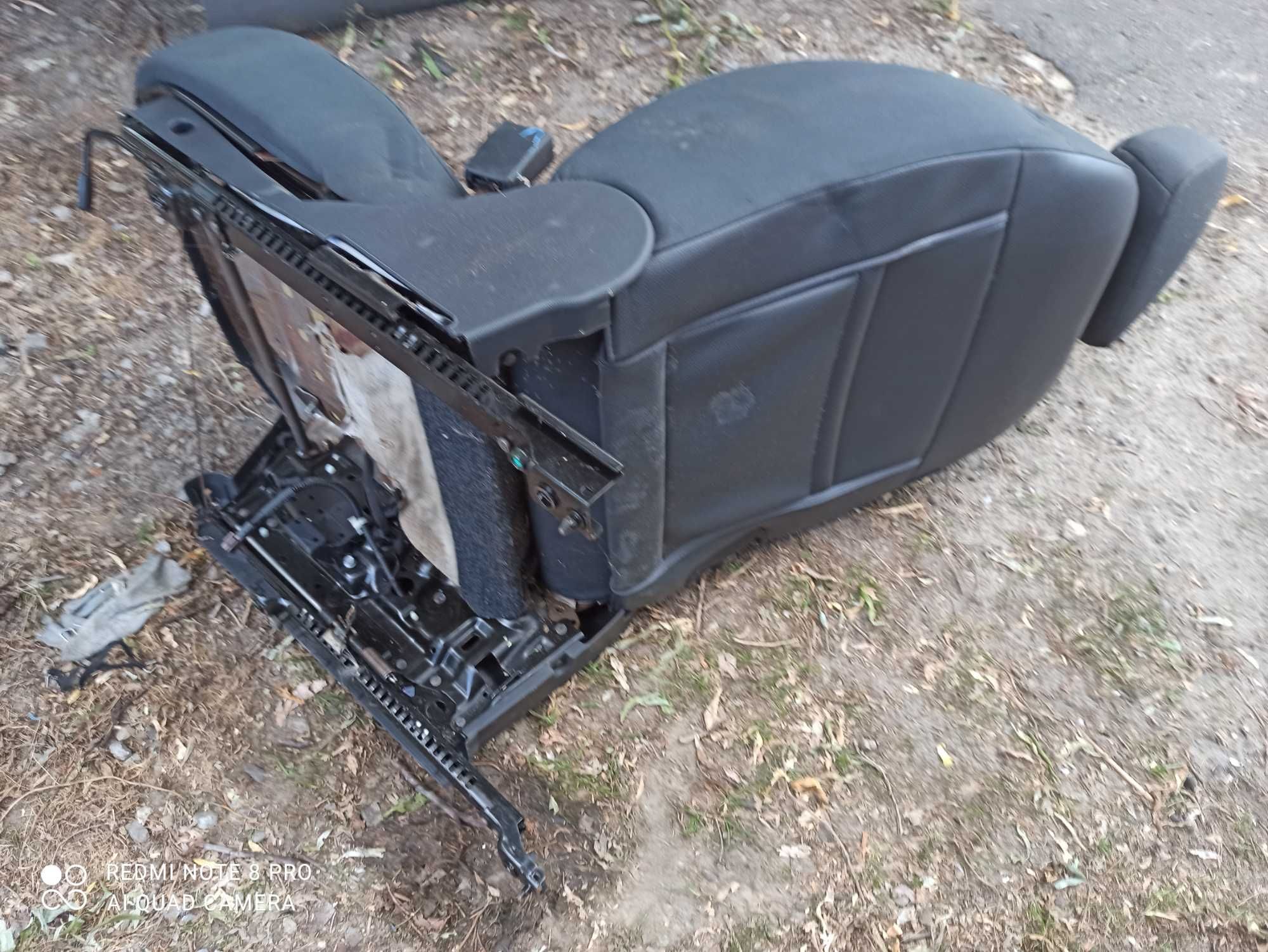 siedzenie przednie  pasażera  Nissan Micra K12