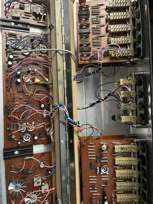 VERMONA SYNTHESIZER - аналоговий синтезатор