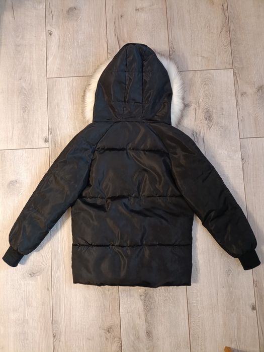 Жіноча куртка осіння розмір M