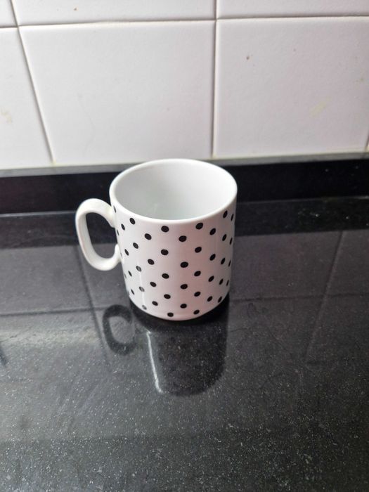 3 x Canecas com desenhos