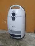 Miele s8  odkurzacz