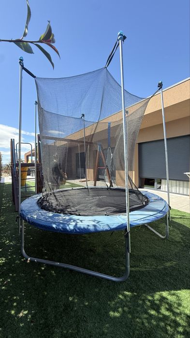 Trampolim RUSHER 2.5 largura Usado
