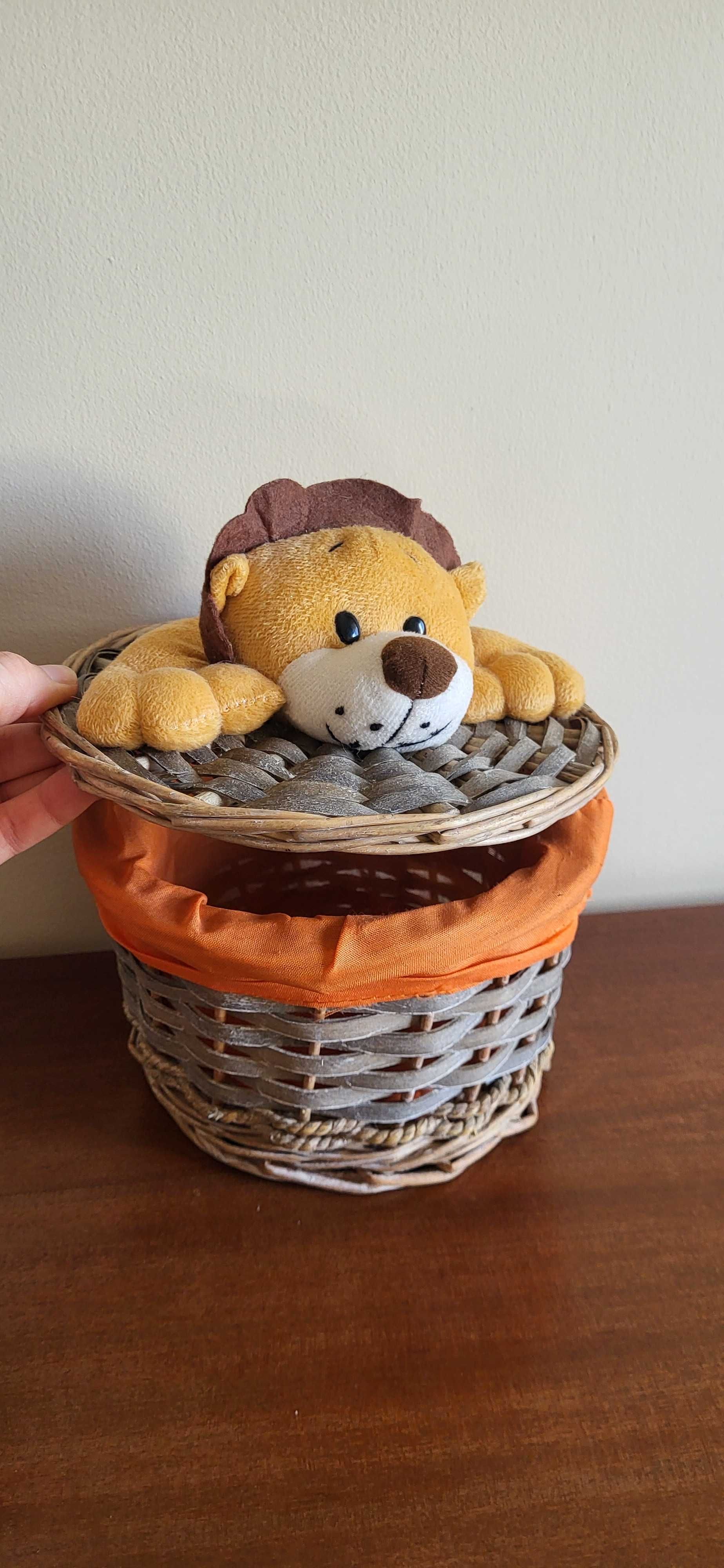 Cesto com peluche - Novo