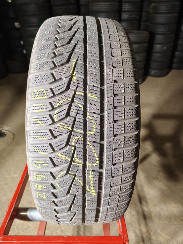 235/55R17 103 V Hankook Winter I*Cept Evo 2      Z444/170B