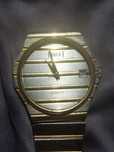 Zegarek stylizowany na Piaget – Quartz z datownikiem

Sprzedam eleganc