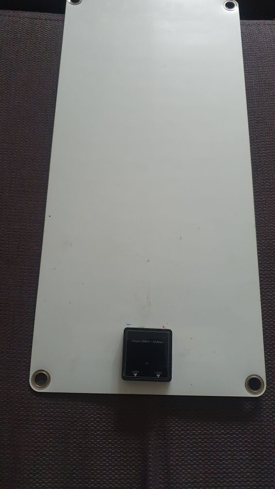 Panel słoneczny  - porty USB