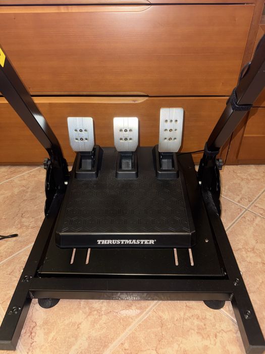 Volante Thrustmaster T248 + Suporte Vevor