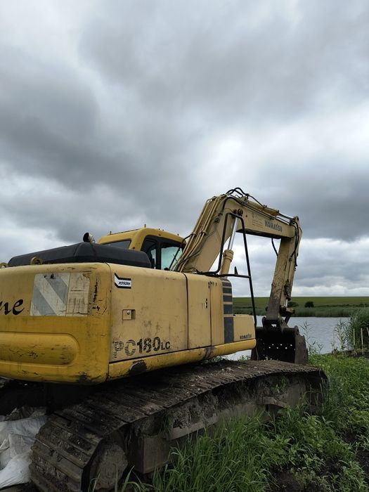 Екскаватор Komatsu PC 180 LC 1998 гусеничний