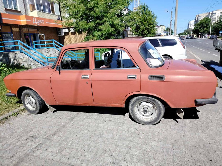 Продам Москвич 2140