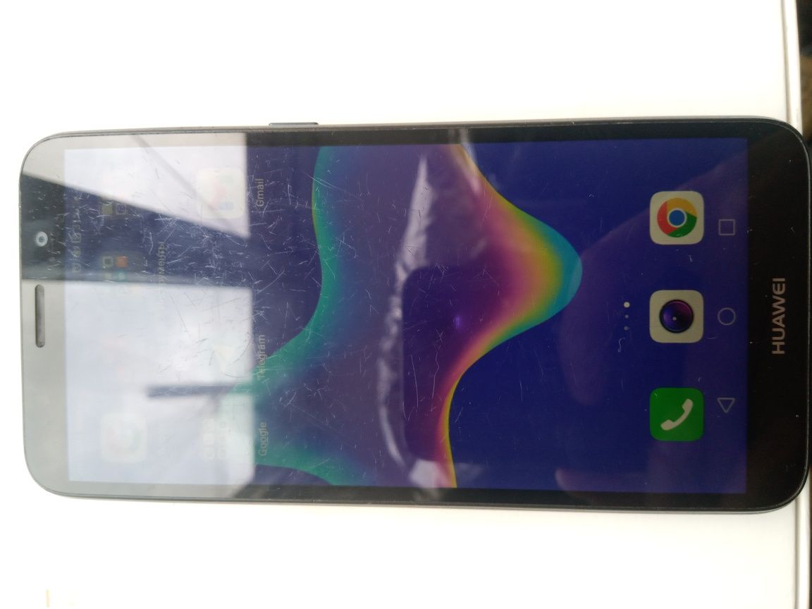 Продам телефон Huawei Y5
