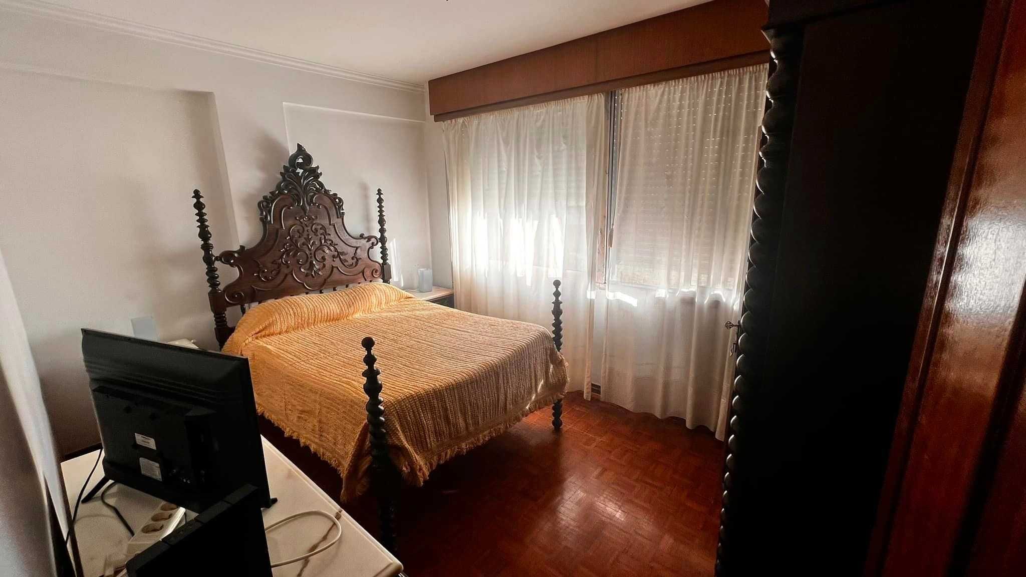 Quartos para casal/2 pessoas/cama de casal