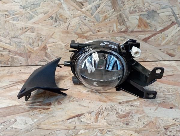 Farol nevoeiro frente direito BMW 5 (E60)