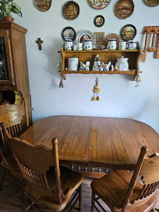 дубова столова вітрина углова вітрина стіл 4 стільця