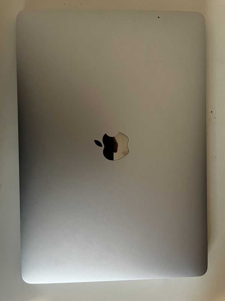 MacBook Pro 13' TouchBar | 2018