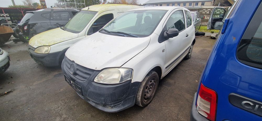 Części VW FOX 1.2 8V BMD JPU 07r Silnik Lampa Drzwi Klapa Zderzak szyb