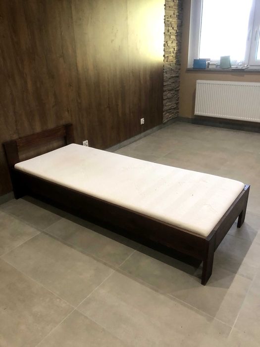 Łóżka 80x200 z materacem używane
