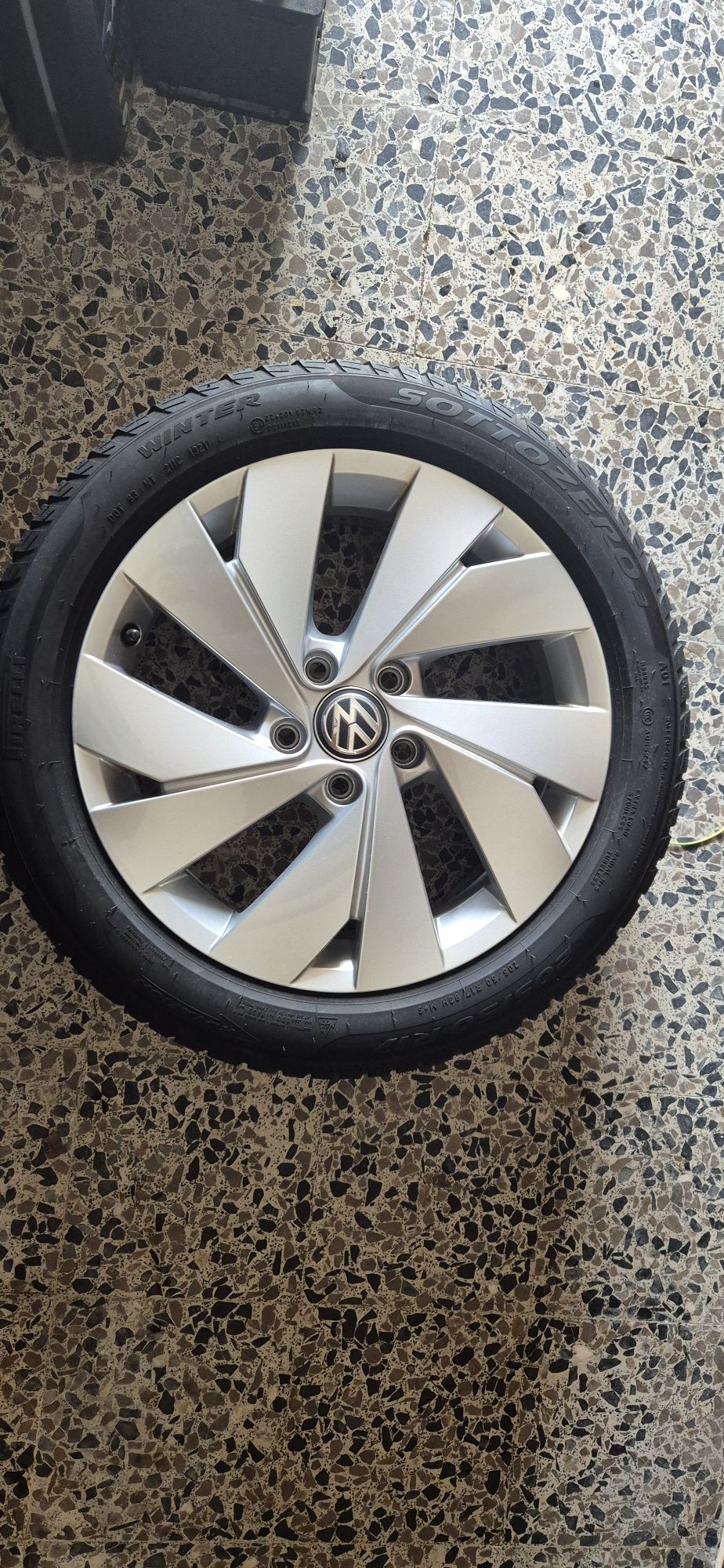 Jantes Vw 17 originais com pneus c.novas