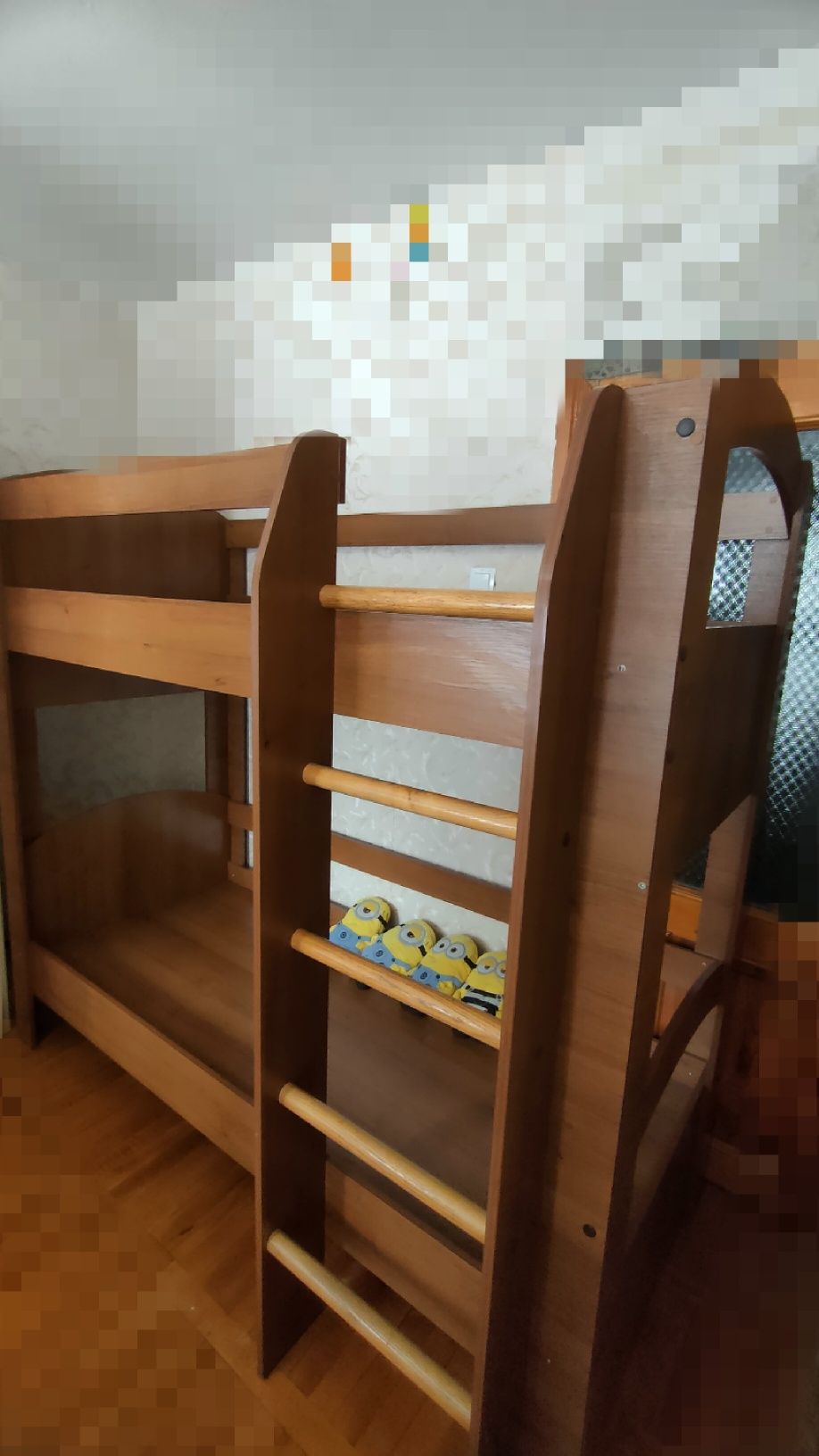 Дитяче двоповерхове ліжко