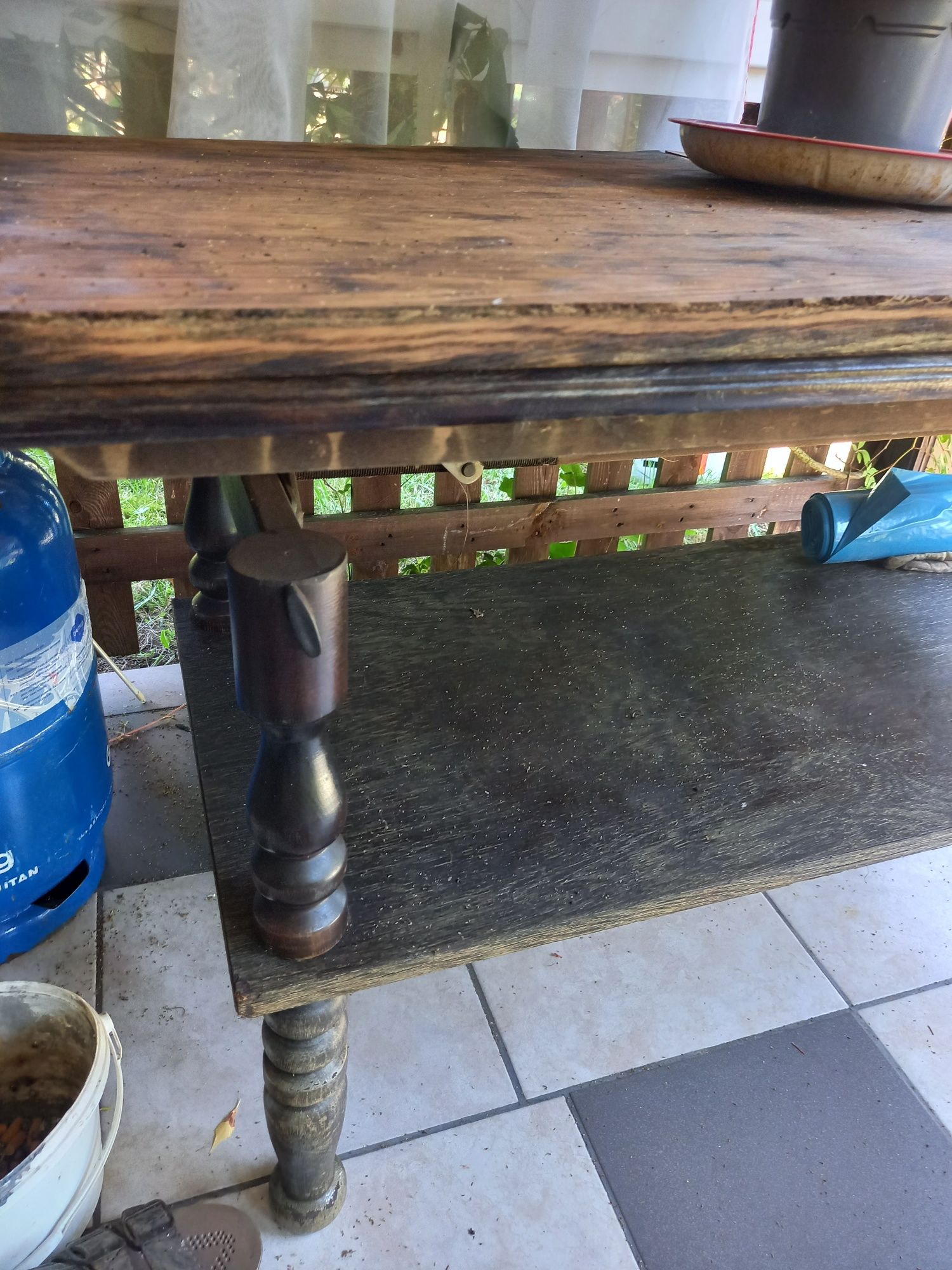 Stół drewniany stolik