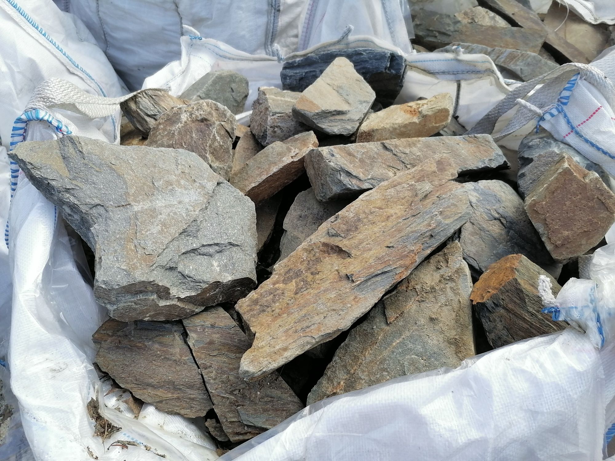 Łupek szarogłazowy gabion kamień naturalny 70-200 mm na skarpę dostawa